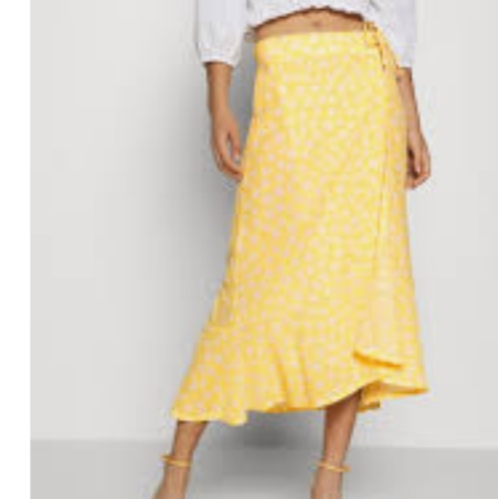 C'est Ca New York Yellow and White Floral Maxi Skirt